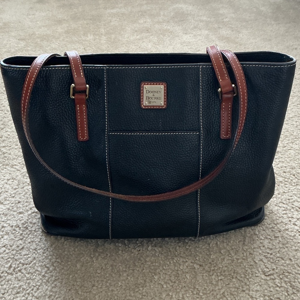 Dooney & Bourke Pebble Grain Lexington Black Genuine Leather Handbag Purse